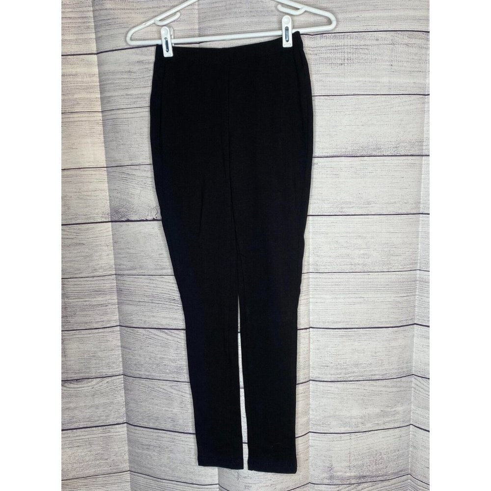 Women's Zenana basic black cropped leggings size small‎